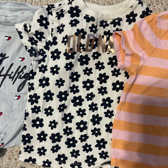 Toddler Clothes Bundle 2T- 14 items - Picture 5 of 11